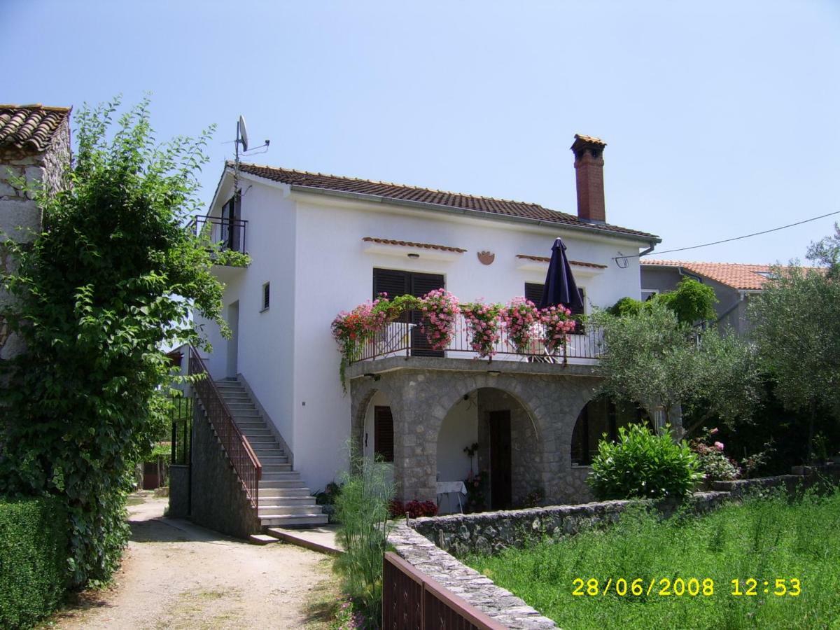 Cvelic Milovcic Apartment Malinska