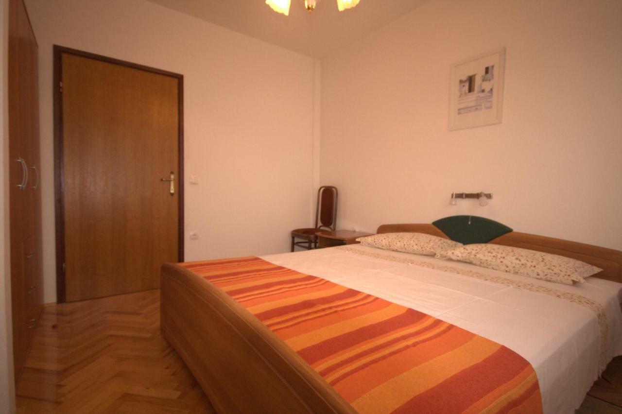 Cvelic Milovcic Apartment Malinska